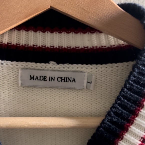 oversized sweater w bear embroidery - Picture 4 of 4